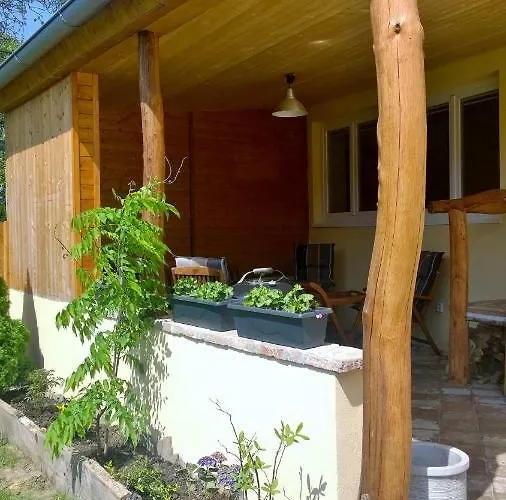 U Kostela